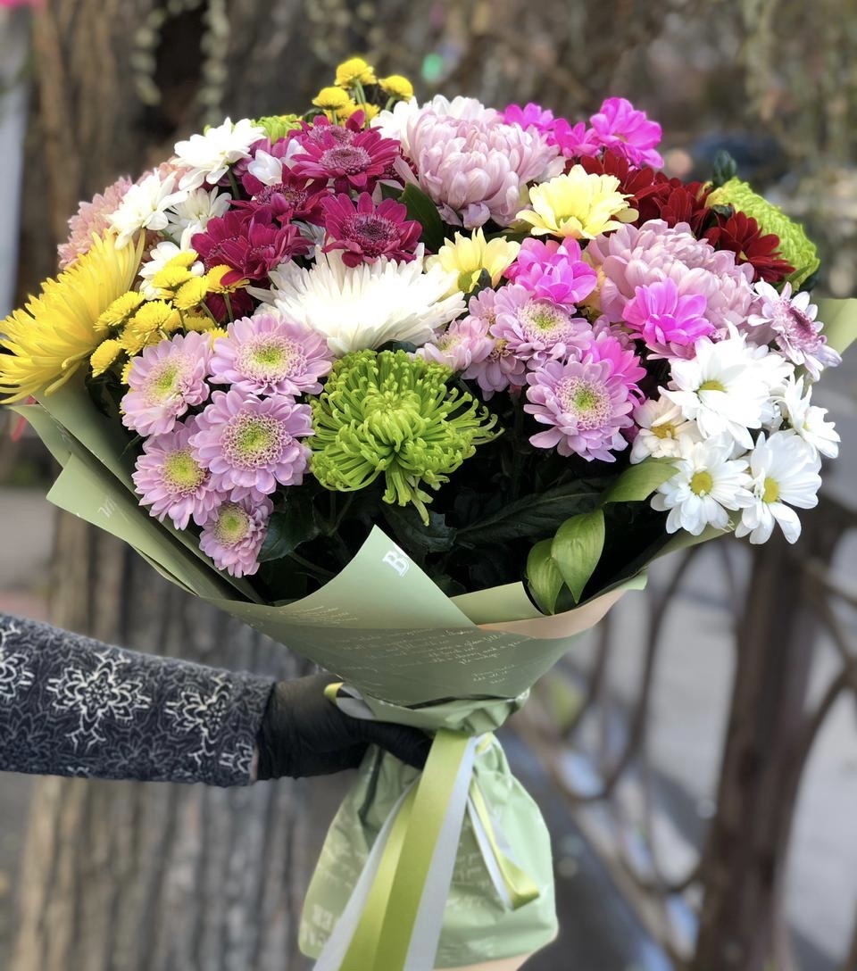 Игривая улыбка