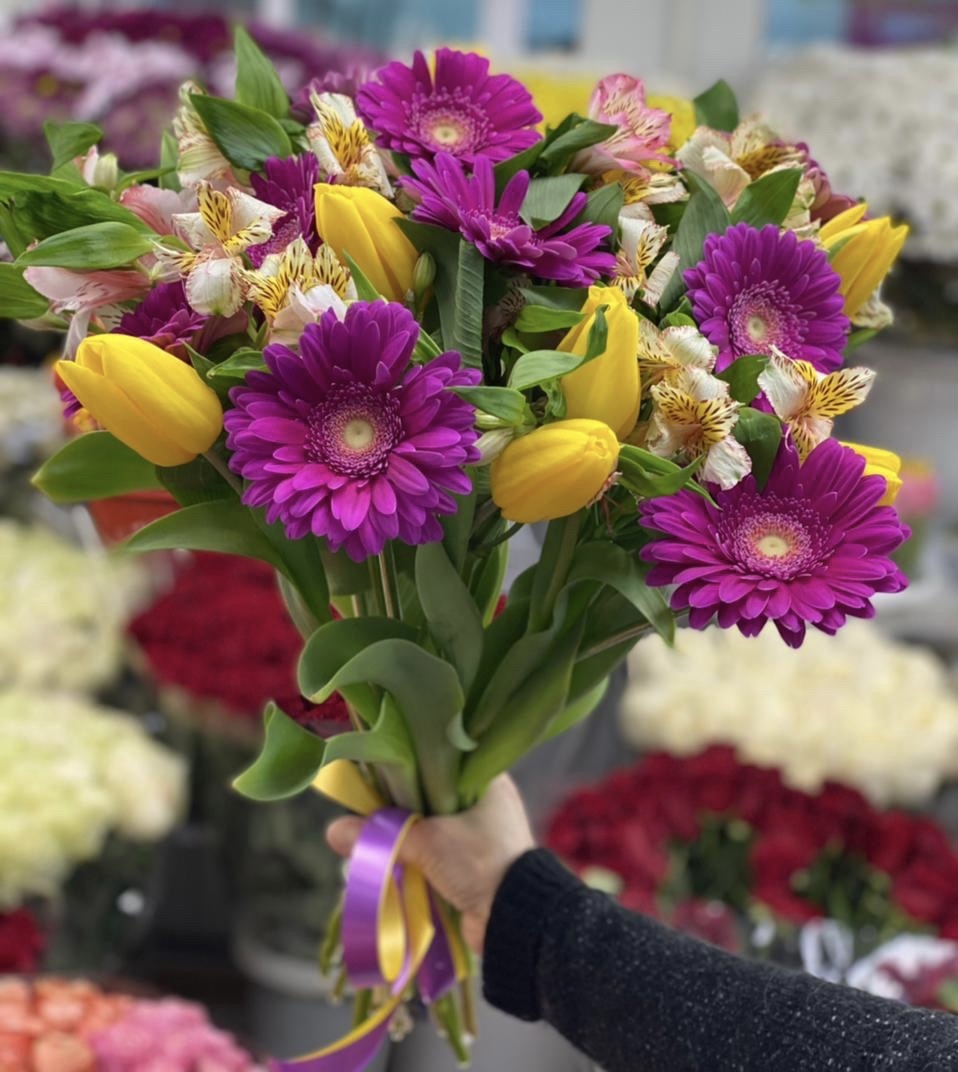 Весенний салют